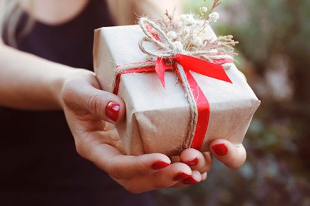 Cómo iniciar un negocio de regalos personalizados